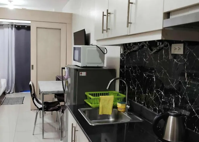 Sea Residences Moa By Alarcon 3* Manila